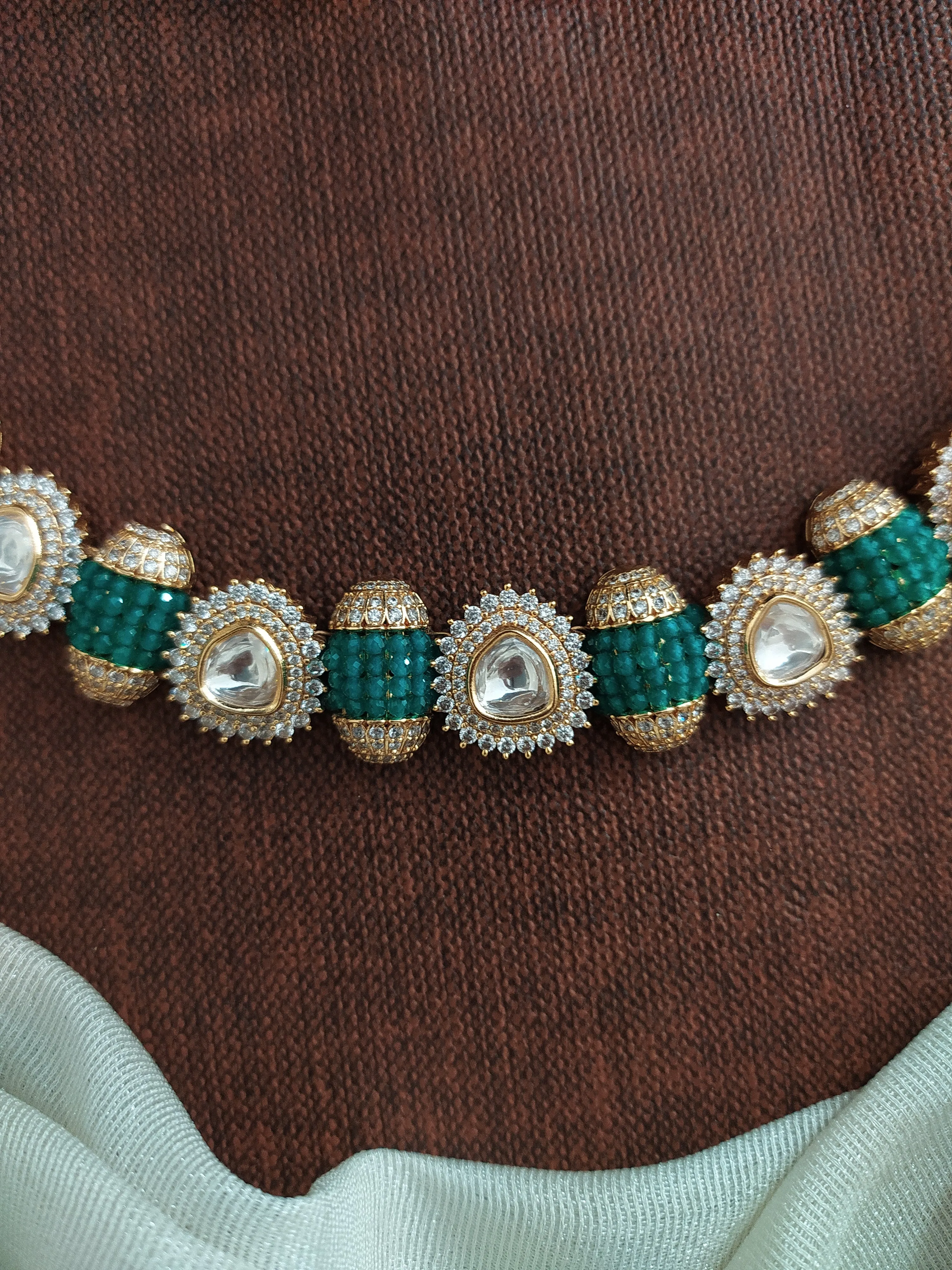 Elegant Kundan Necklace Set