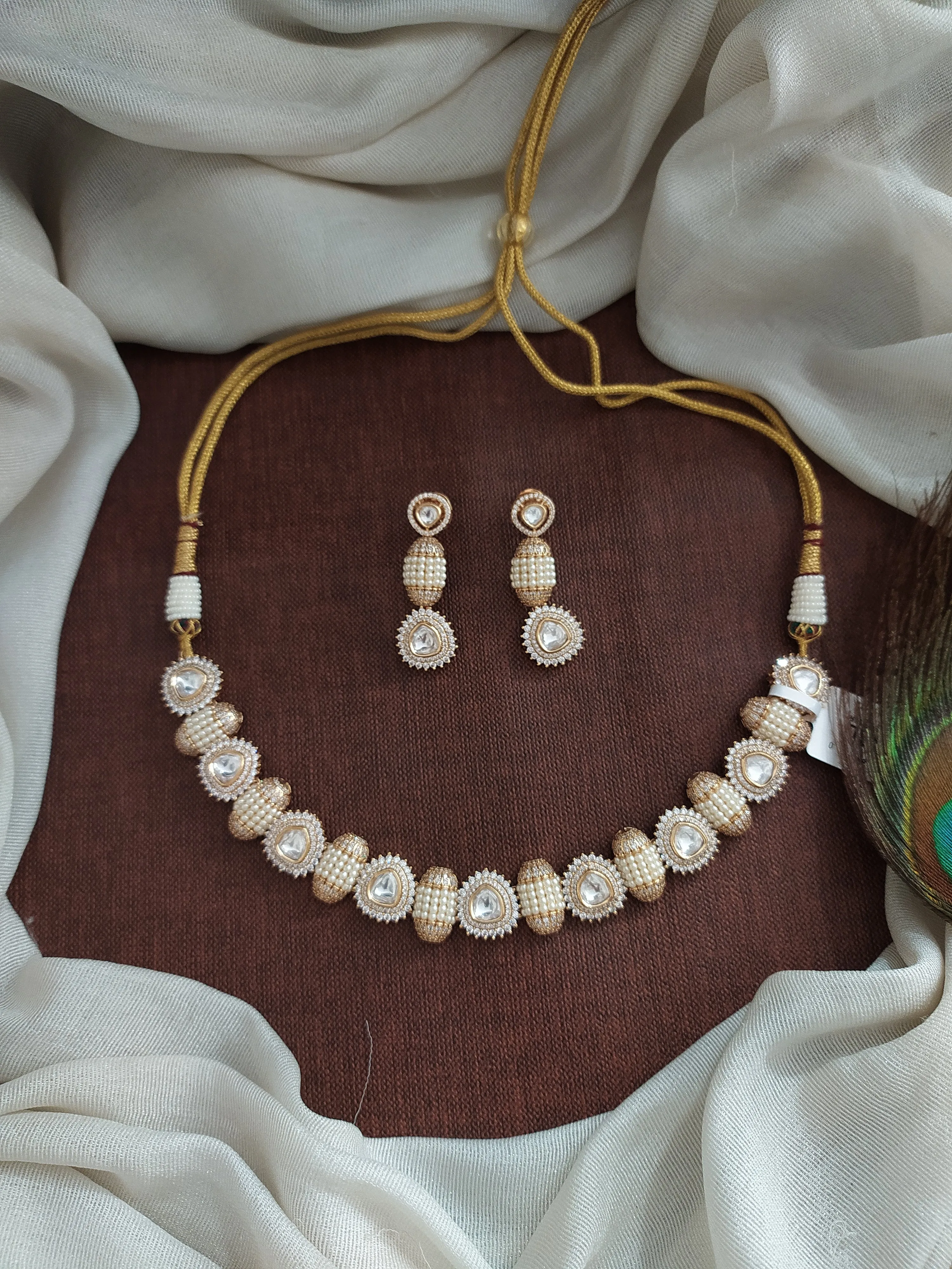 Elegant Kundan Necklace Set