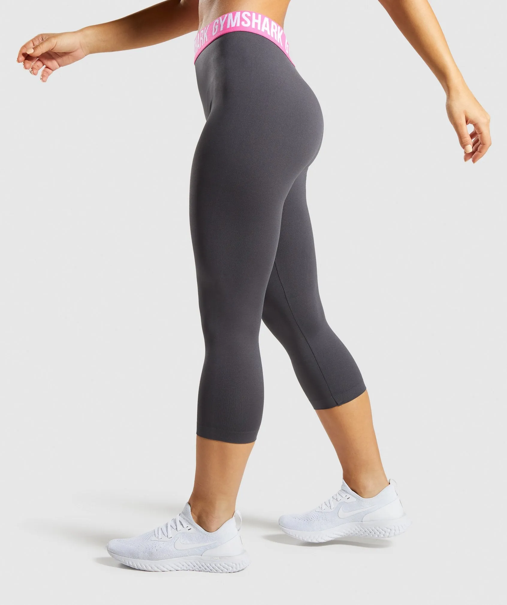 Gymshark Fit Cropped Leggings - Charcoal/Pink