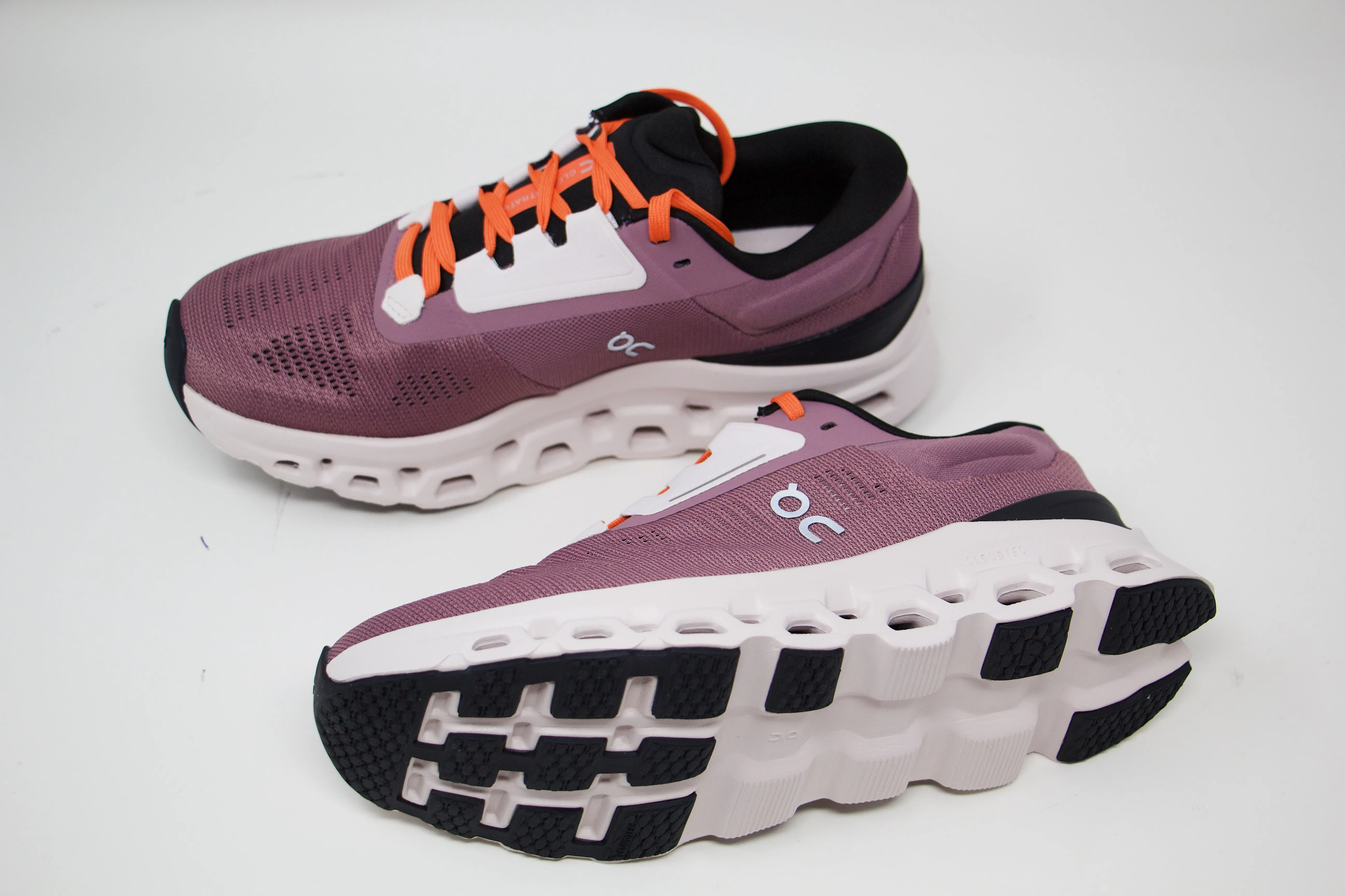 On Running Cloudstratus 3 Womens Running Shoe