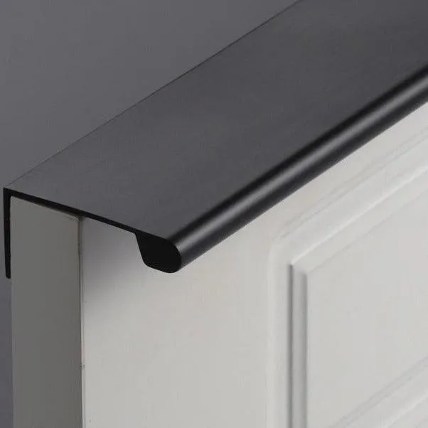 SENTI / Long Cabinet Edge Pull