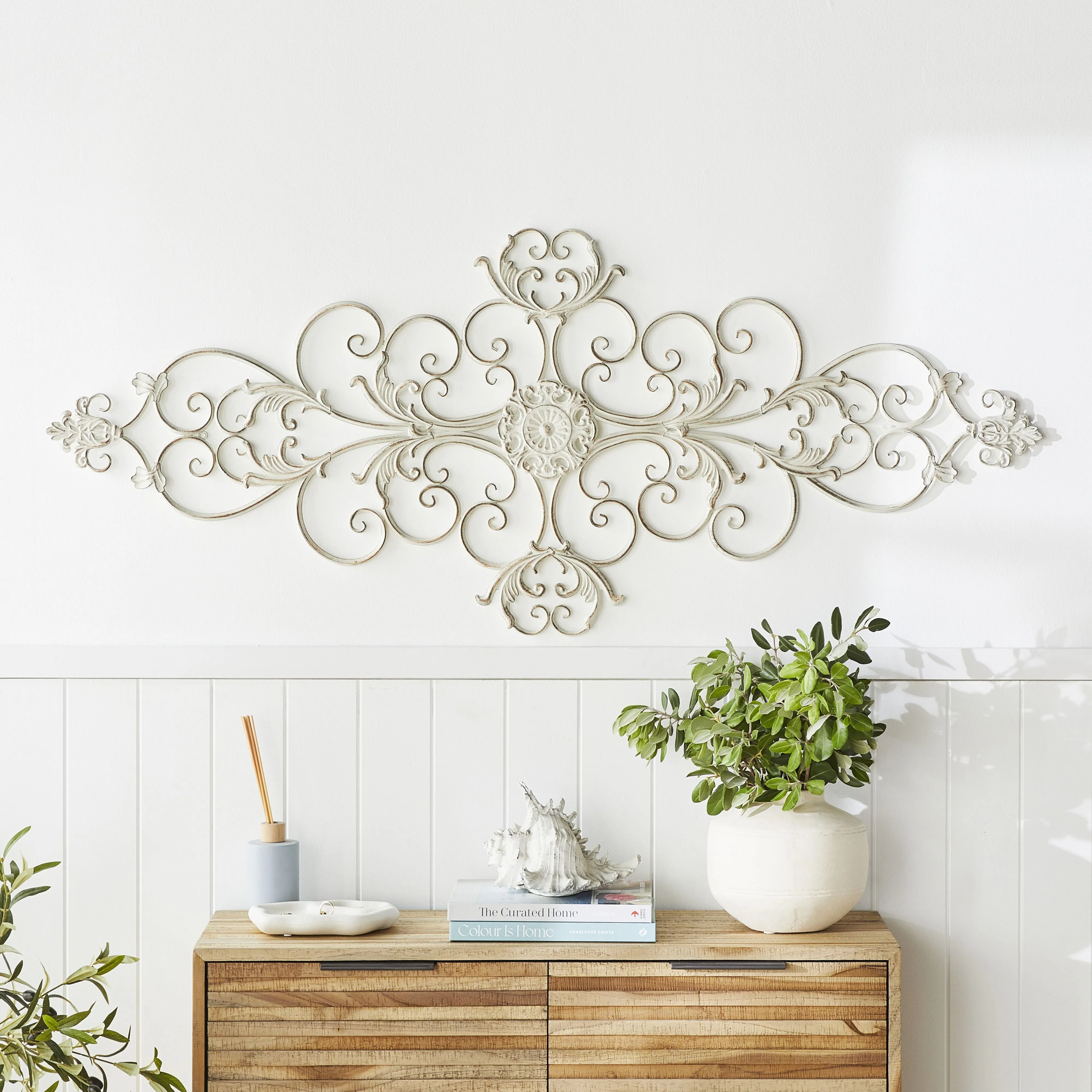 Wall Decor Antique White Swirl 136x55cm