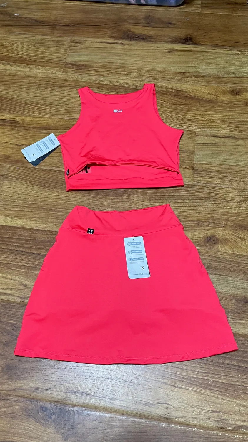 Workout Solid Set two pieces Top and Skirt (Inner Shorts with pockets)